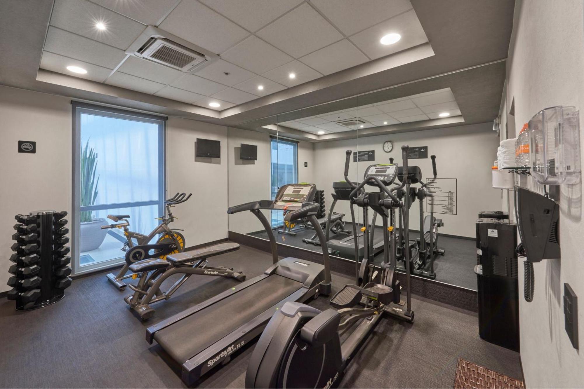 Express By Marriott Ciudad De Insurgentes Sur Hotel