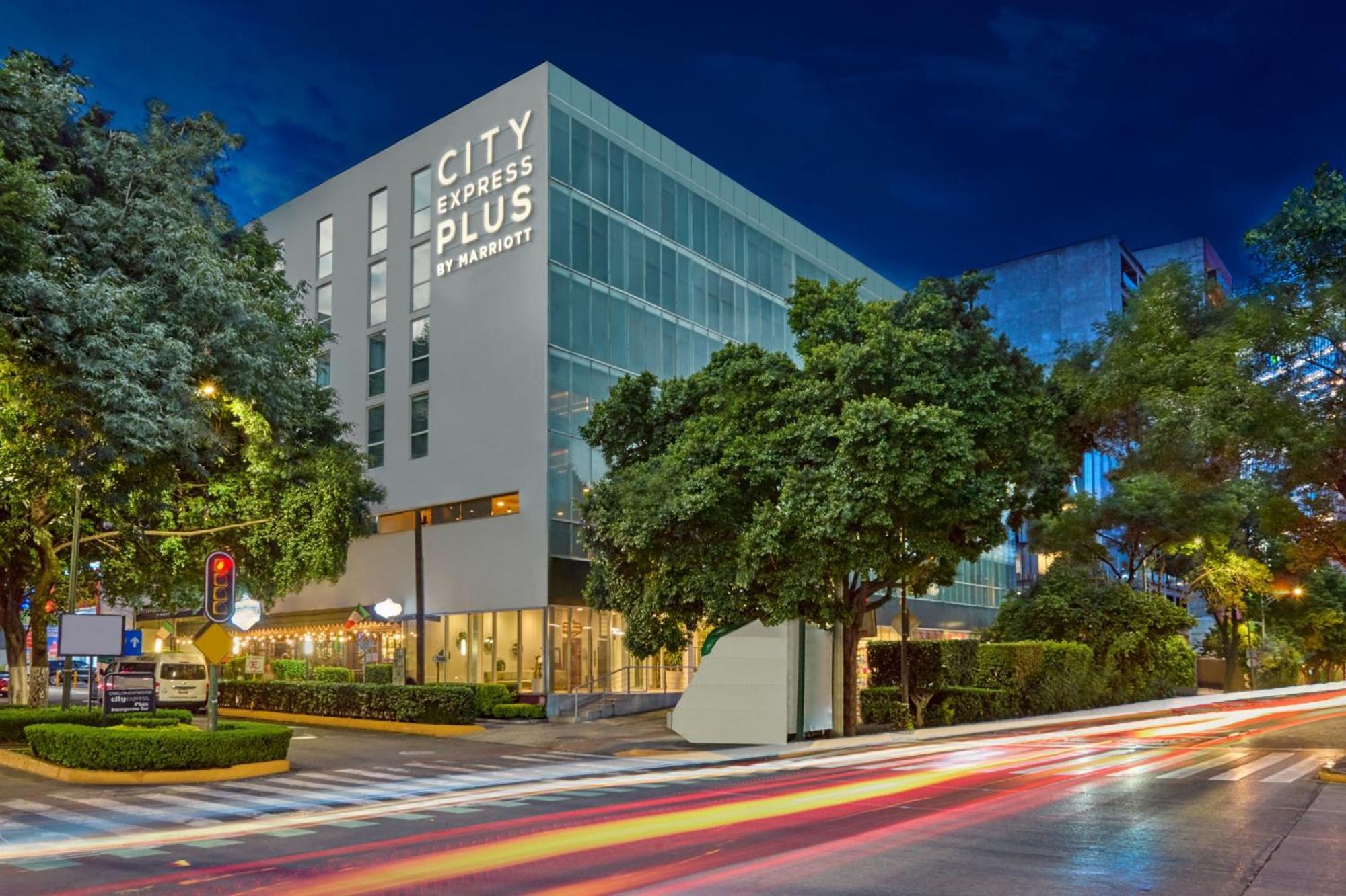 Express By Marriott Ciudad De Insurgentes Sur Hotel 3*