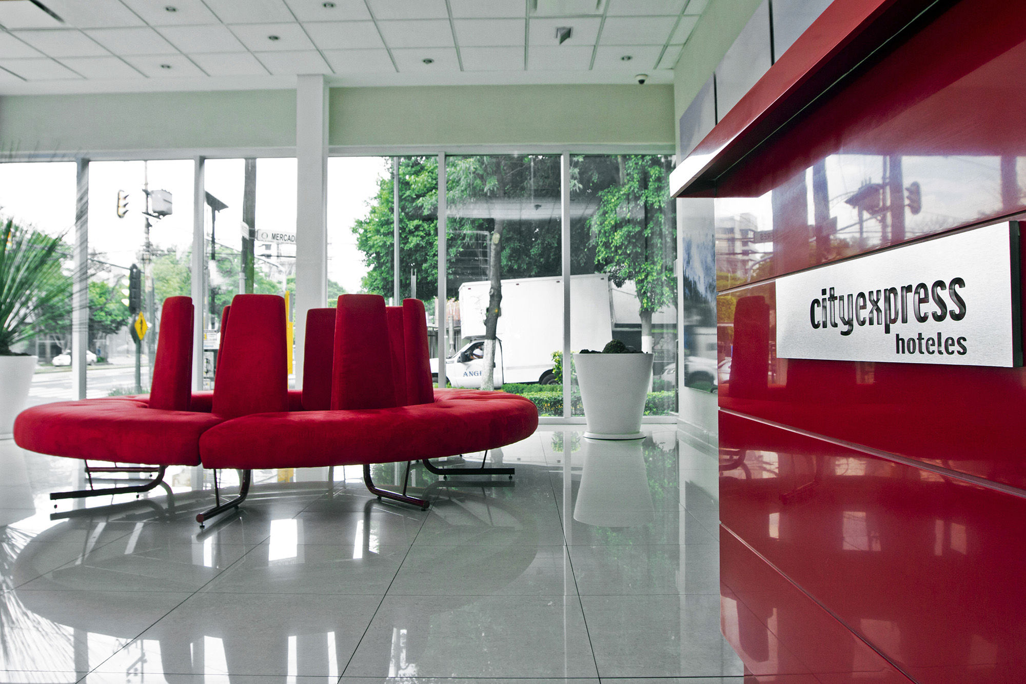 Express By Marriott Ciudad De Insurgentes Sur Hotel